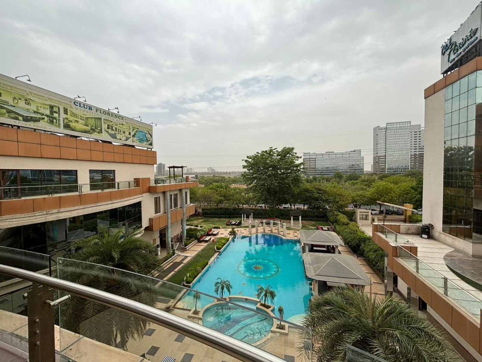 Club Florence Gurgaon Exterior photo