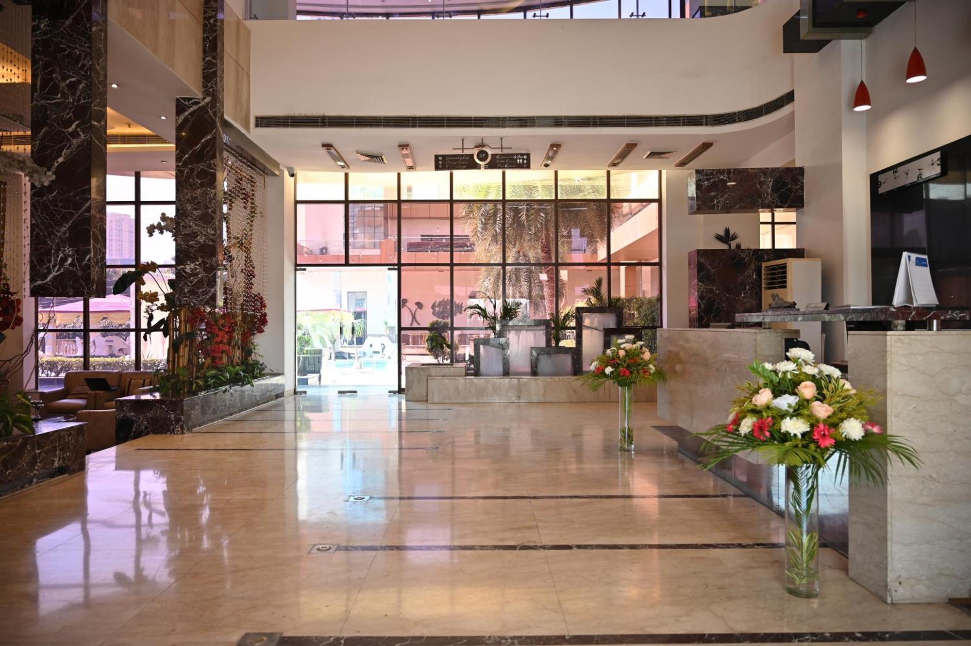 Club Florence Gurgaon Exterior photo
