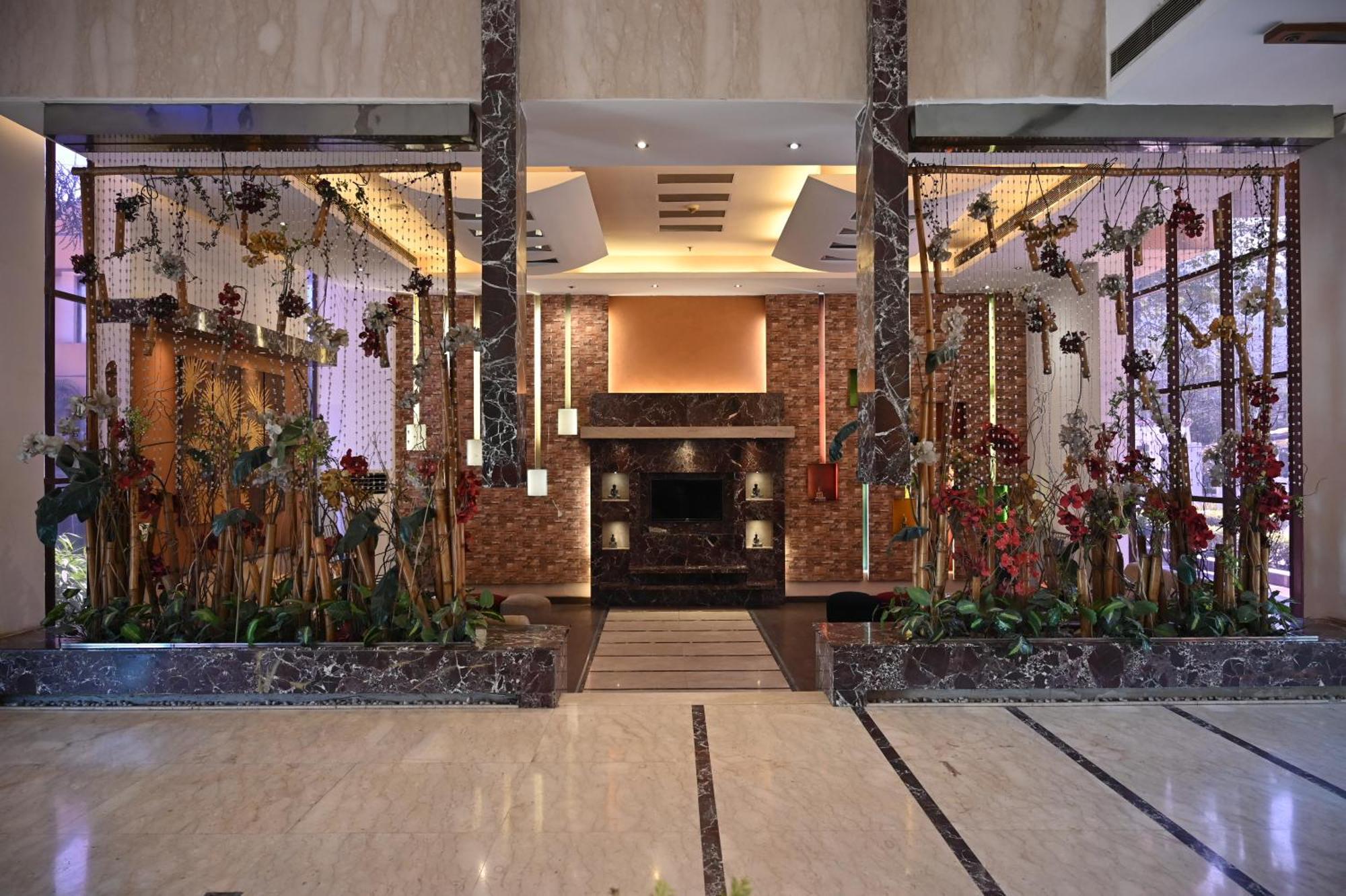 Club Florence Gurgaon Exterior photo